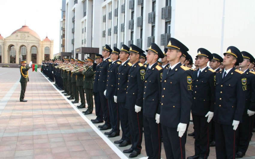 Polis Akademiyasına qadınların qəbulu dayandırıldı  