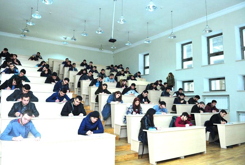 Azərbaycanda ən çox hansı ölkə vətəndaşları ali təhsil alır?  