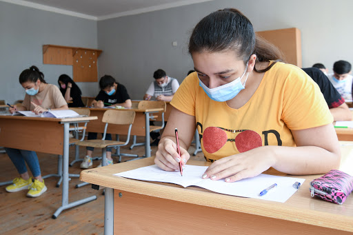 Buraxılış və qəbul imtahanlarının keçirilmə qaydası məlum oldu  