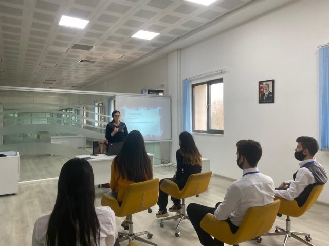 MDU-nun əməkdaşı “ASAN xidmət” mərkəzində seminar keçirib