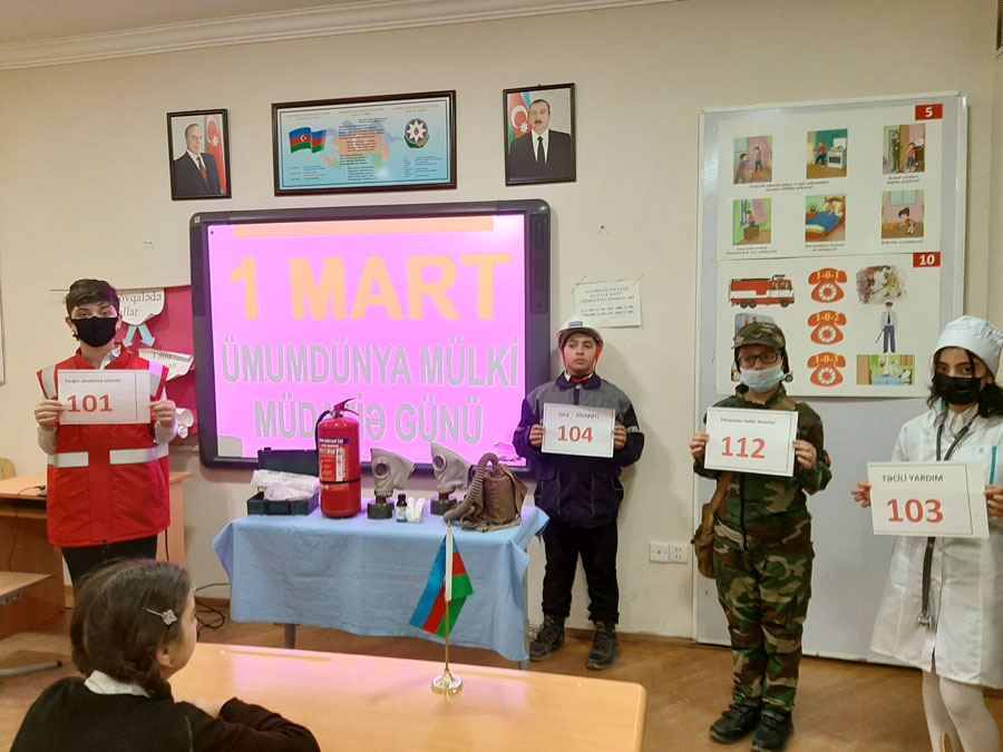 Məktəblilər Ümumdünya Mülki Müdafiə Günü ilə bağlı məlumatlandırılır
