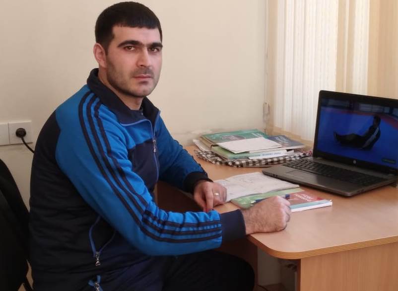 Gözünün birini qaziyə vermək istəyən müəllim: “Aidiyyəti şəxsləridən bu işdə kömək istəyirəm!” - MÜSAHİBƏ  