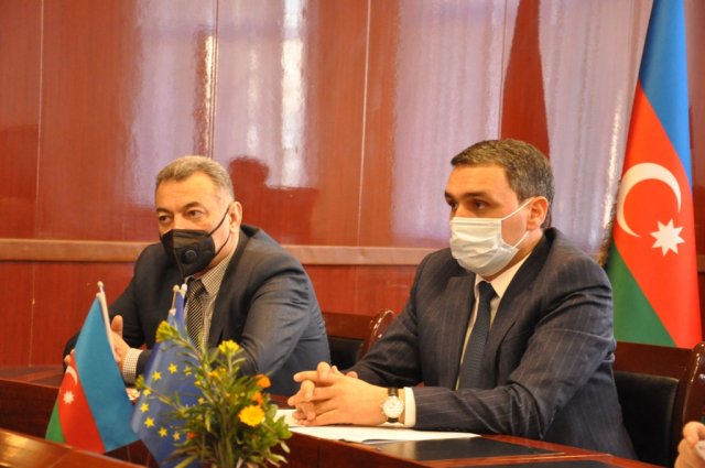 Fransanın Azərbaycandakı səfiri MDU-da olub - FOTO