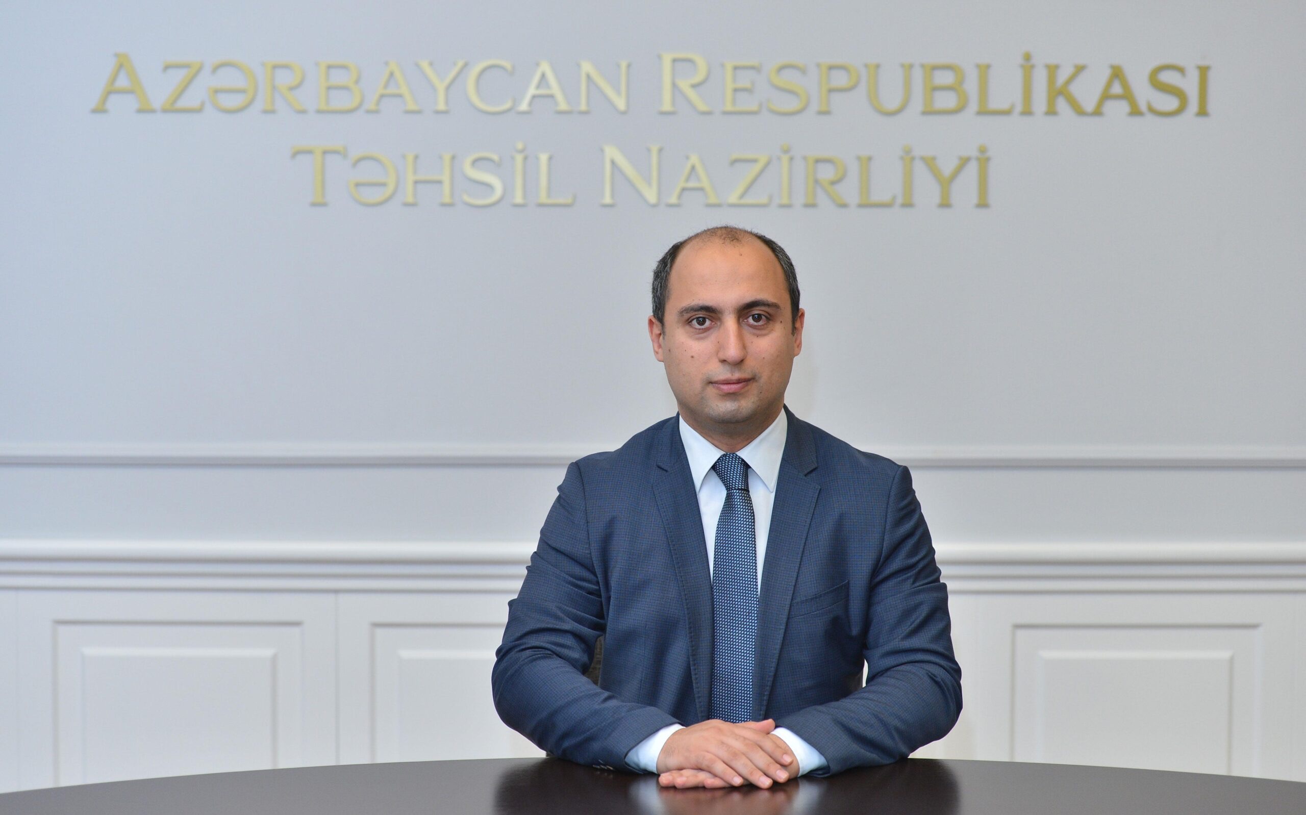 Emin Əmrullayev:”Bölgələrdə risk olarsa, distant təhsilə keçiləcək\