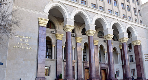 İki instituta və iki muzeyə baş direktorlar seçildi  