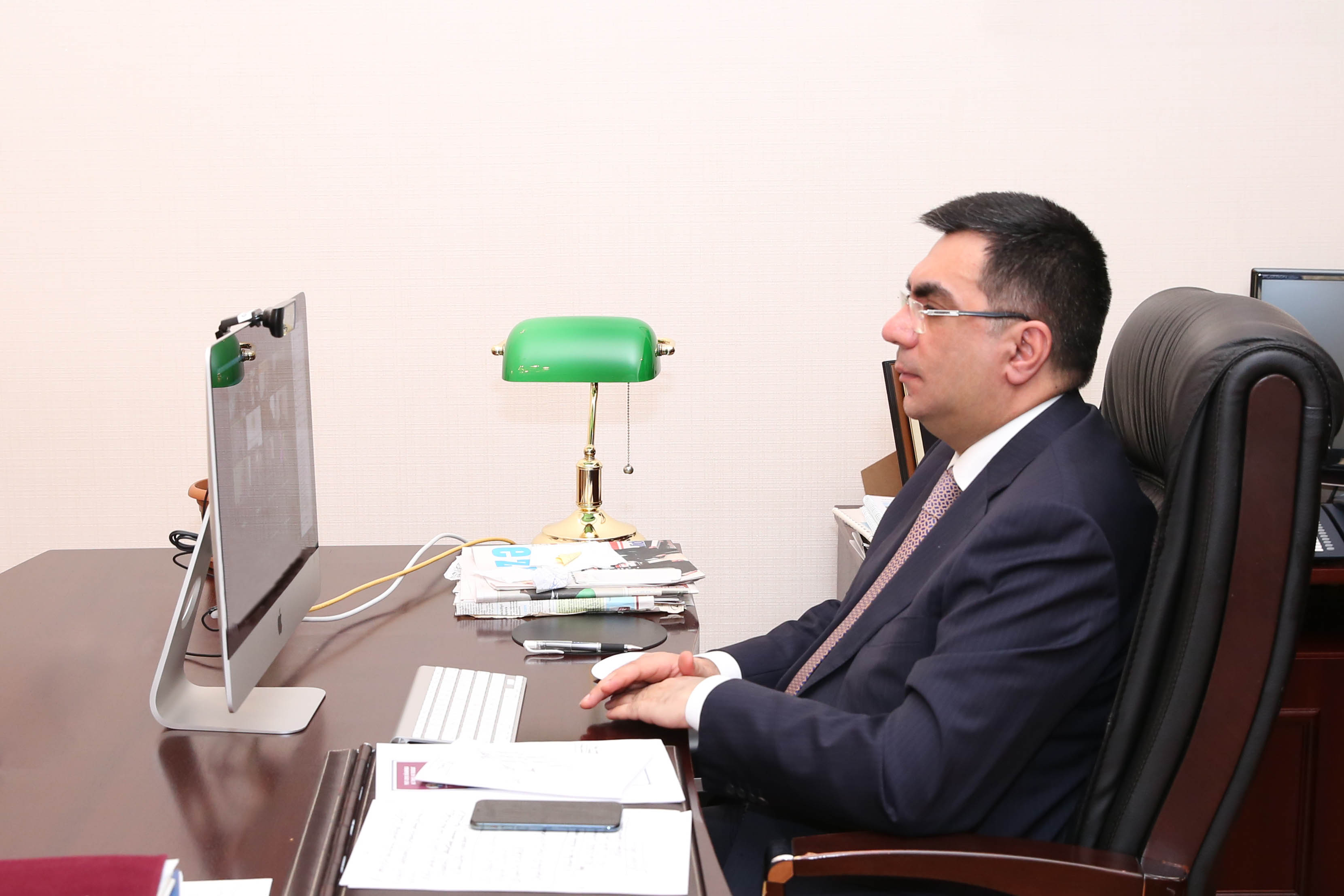 “Texnoloji  inqilaba  qoşulmaq  üçün  elementar  problemləri  həll  etməliyik”-Rektor Elmar Qasımov