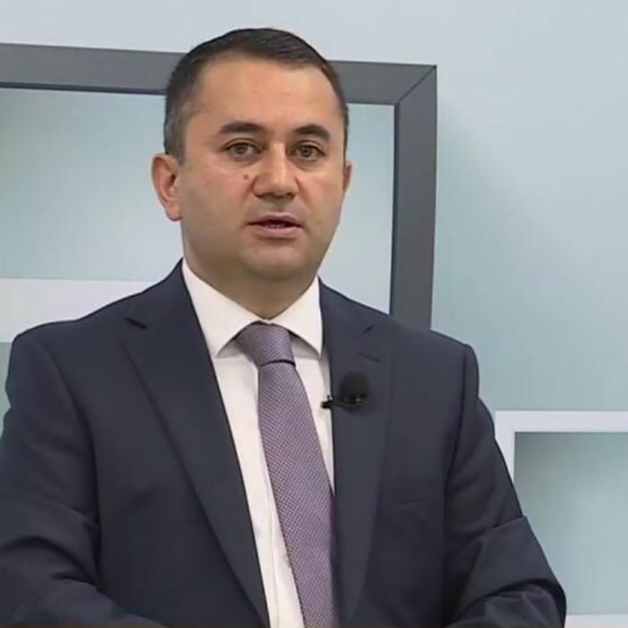 Nazir müşaviri təhsil və əmək bazarında olan müasir trendlərdən YAZDI