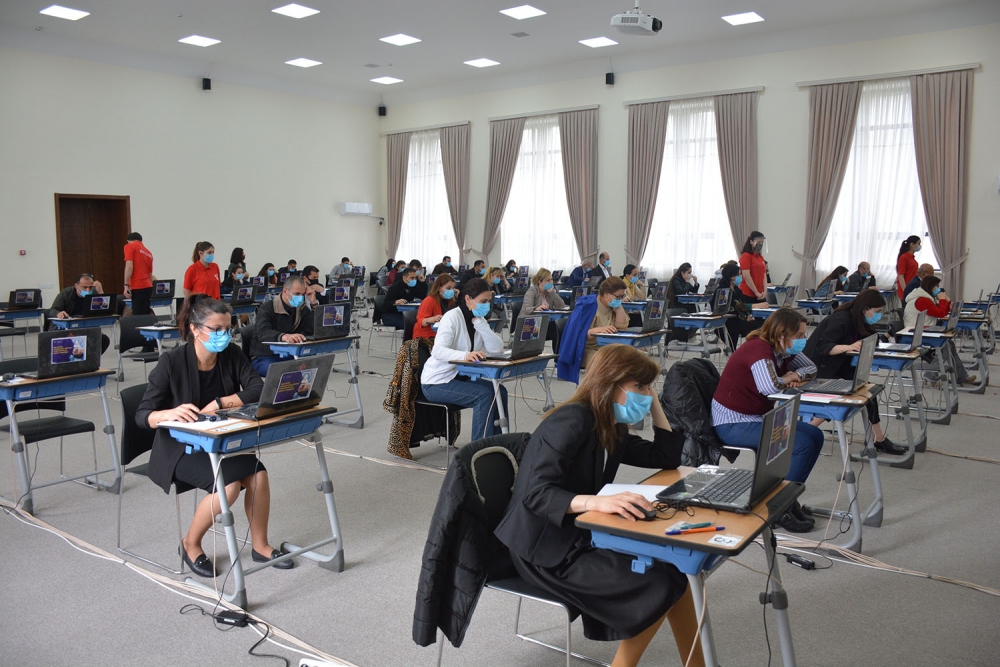 Direktor müavinlərinin işə qəbulu müsabiqəsi üzrə test imtahanı keçirilib  