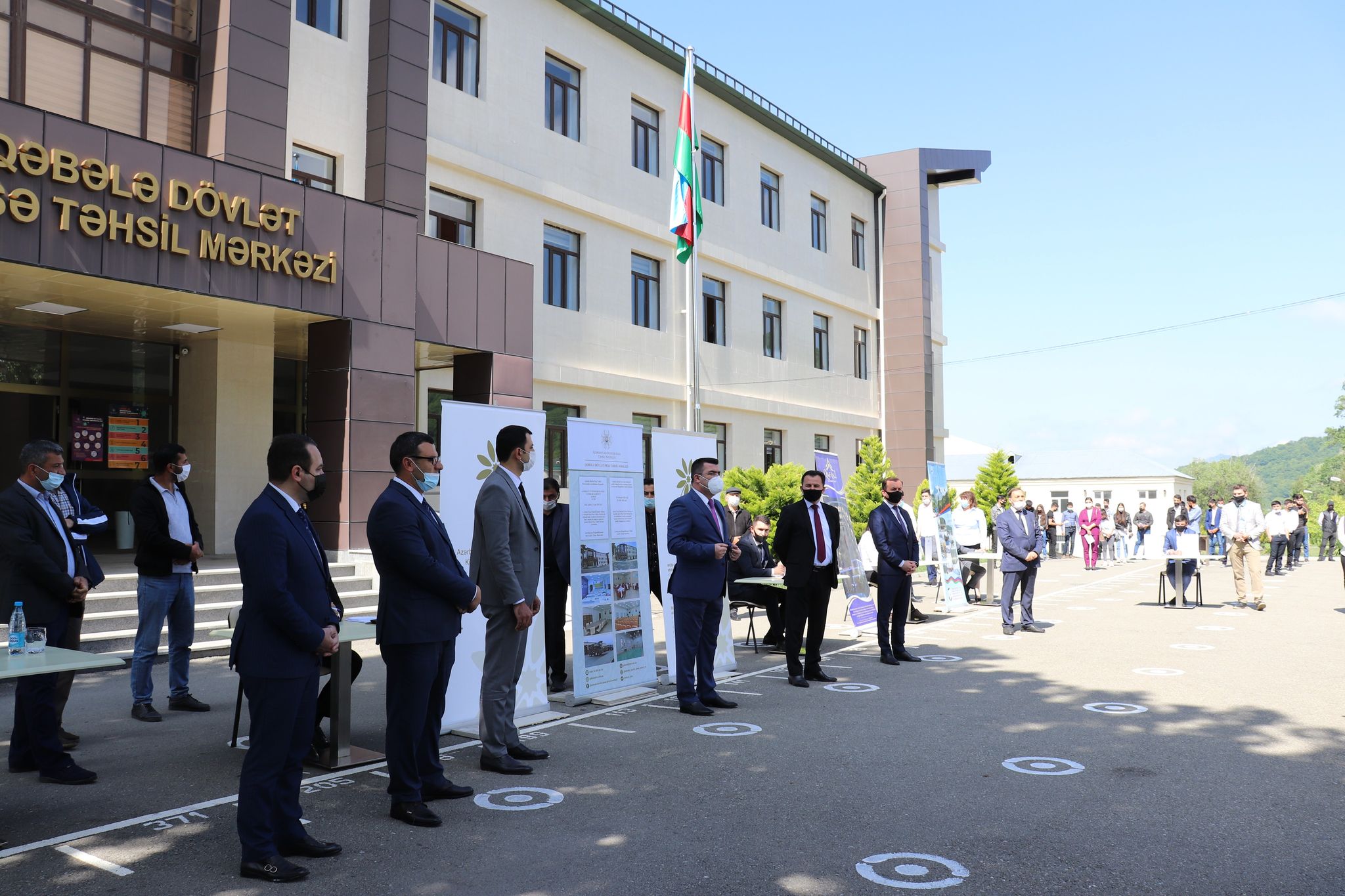 Qəbələ Dövlət Peşə Təhsil Mərkəzinin təşəbbüsü ilə “Karyera və iş yarmarkası”  keçirilib