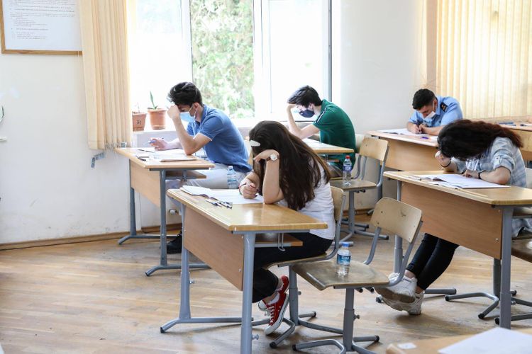 21 şəhər və rayonda buraxılış siniflərinin şagirdləri üçün  bu fəndən imtahan keçirilir  