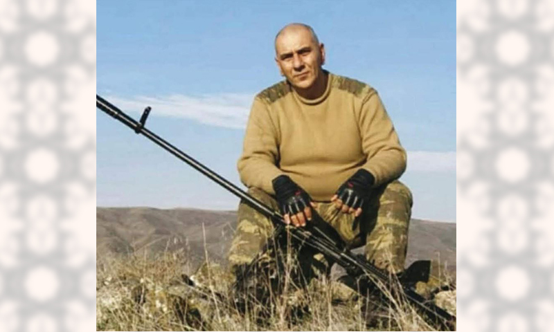 “Şagirdlərimlə eyni cəbhədə vuruşmuşam”  