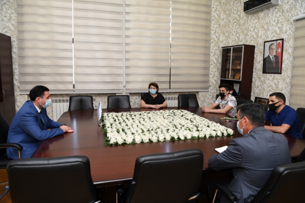 Azərbaycan Dövlət Neft və Sənaye Universitetində çempion tələbə ilə görüş