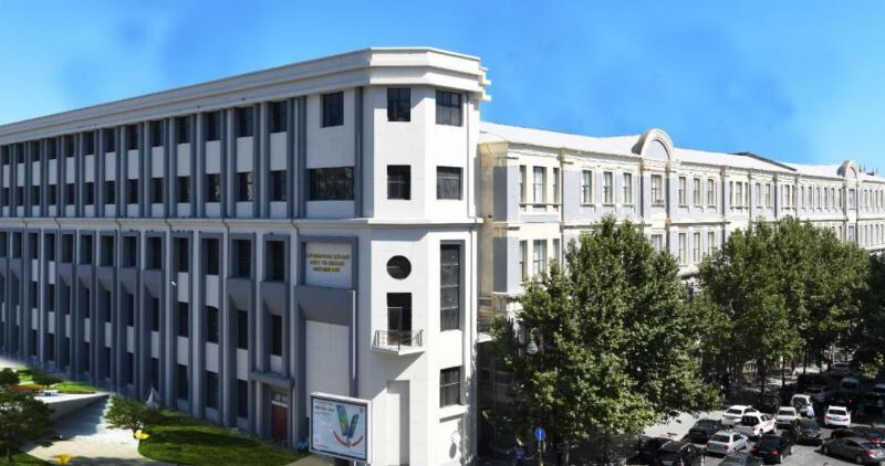 On minə yaxın tələbənin imtahan sessiyası başlayıb
