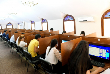 Naxçıvanda dövlət orqanlarında vakant vəzifələrin tutulması üçün test imtahanlarına start verilib