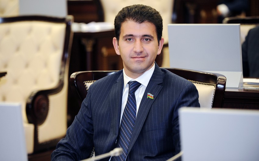 Deputat təhsil haqqını ödəyə bilməyən tələblərlə bağlı çağırış edib  