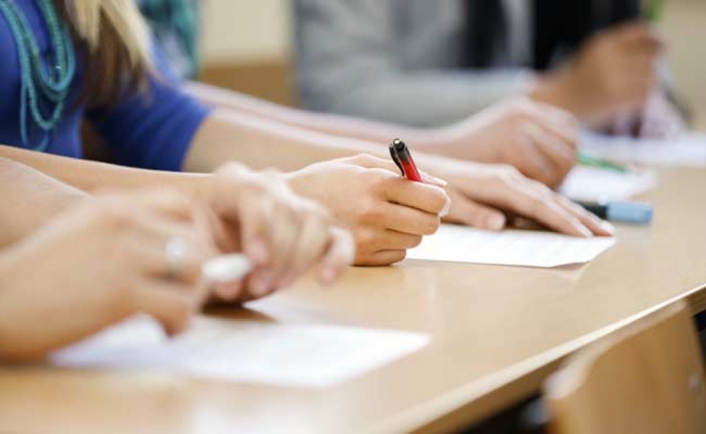Keçən il dövlət qulluğu üzrə imtahan verən namizədlərin 43,9 faizi sertifikat əldə etmək hüququ qazanıb  