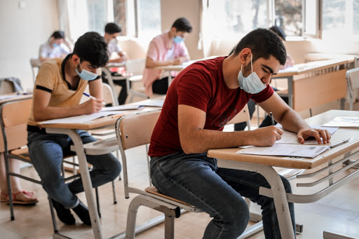 Qəbul imtahanlarında iştirak edəcək abituriyentlərin NƏZƏRİNƏ  