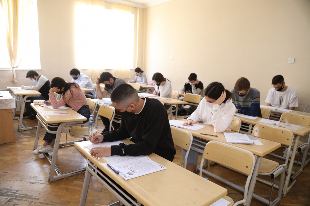 III ixtisas qrupu üzrə imtahanlarda 21 mindən çox abituriyentin iştirak edəcək  
