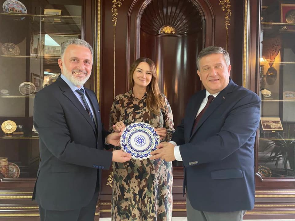 Milli Məclisin Mədəniyyət Komitəsinin sədri Lokman Həkim Universitetinin nümayəndə heyəti ilə görüşüb