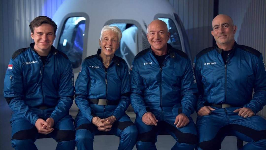 “Amazon” qurucusu Jeff Bezos bu gün Kosmosa uçur  