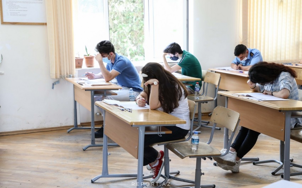 Bu gün qəbul imtahanında iştirak edən abituriyentlərdən 2025 nəfər rus bölməsinin məzunudur