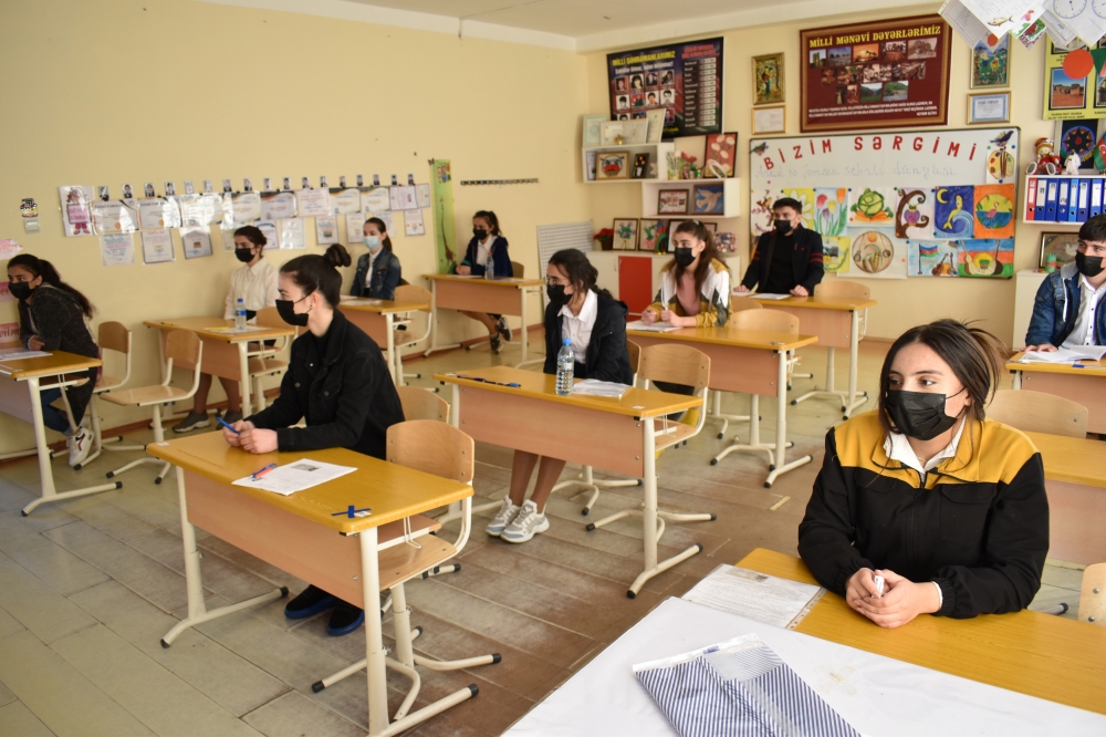 Bu gün qəbul imtahanında iştirak edən 17 min 159 nəfər Azərbaycan bölməsinin məzunudur