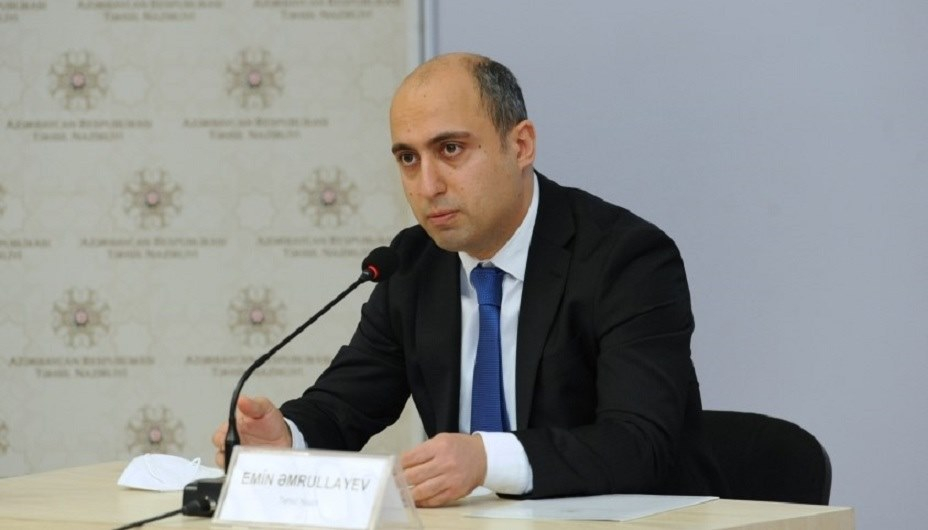 Nazirdən  təəssüf:  “Müəllimin heç olmasa, 18 saat dərsi olmalıdır ki, normal əmək haqqı alsın”