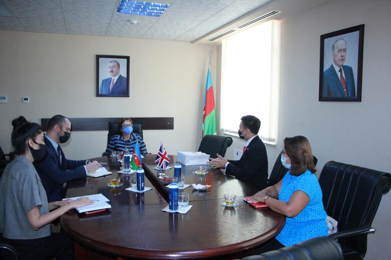  Məleykə Abbaszadə “British Council” təşkilatının Azərbaycan üzrə rəhbəri Samr Şahı qəbul edib