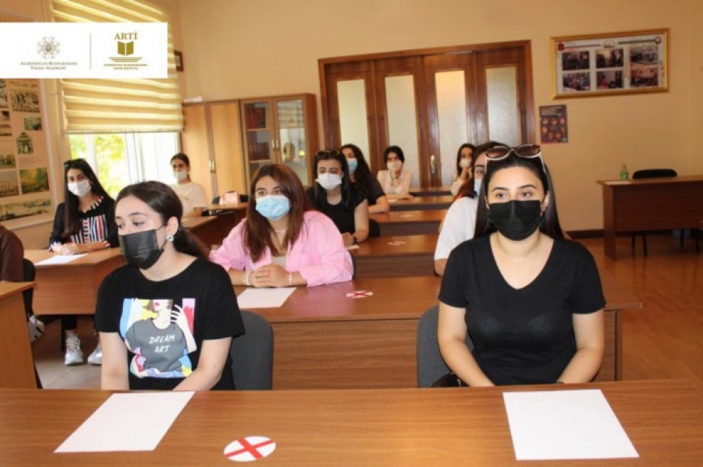 “Peşəkar ol” layihəsi üzrə seminarlara start verilib