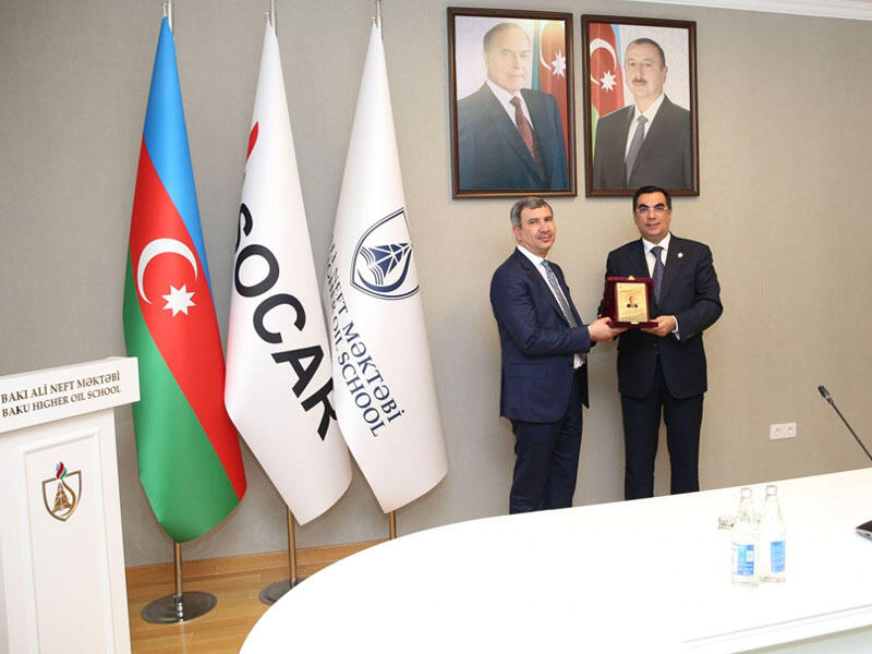 İraqın Neft naziri Bakı Ali Neft Məktəbində olub