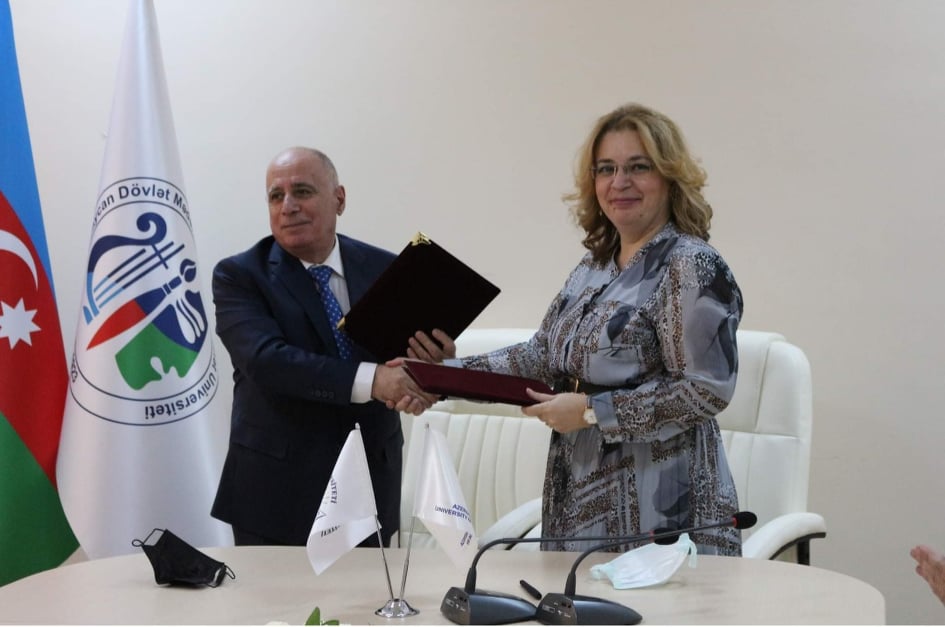 LDU ilə ADMİU arasında   Anlaşma Memorandumu imzalanıb