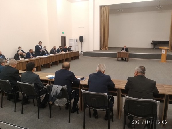 Elmi şurada kollokviumlara və qışa hazırlığın gedişi müzakirə edilib