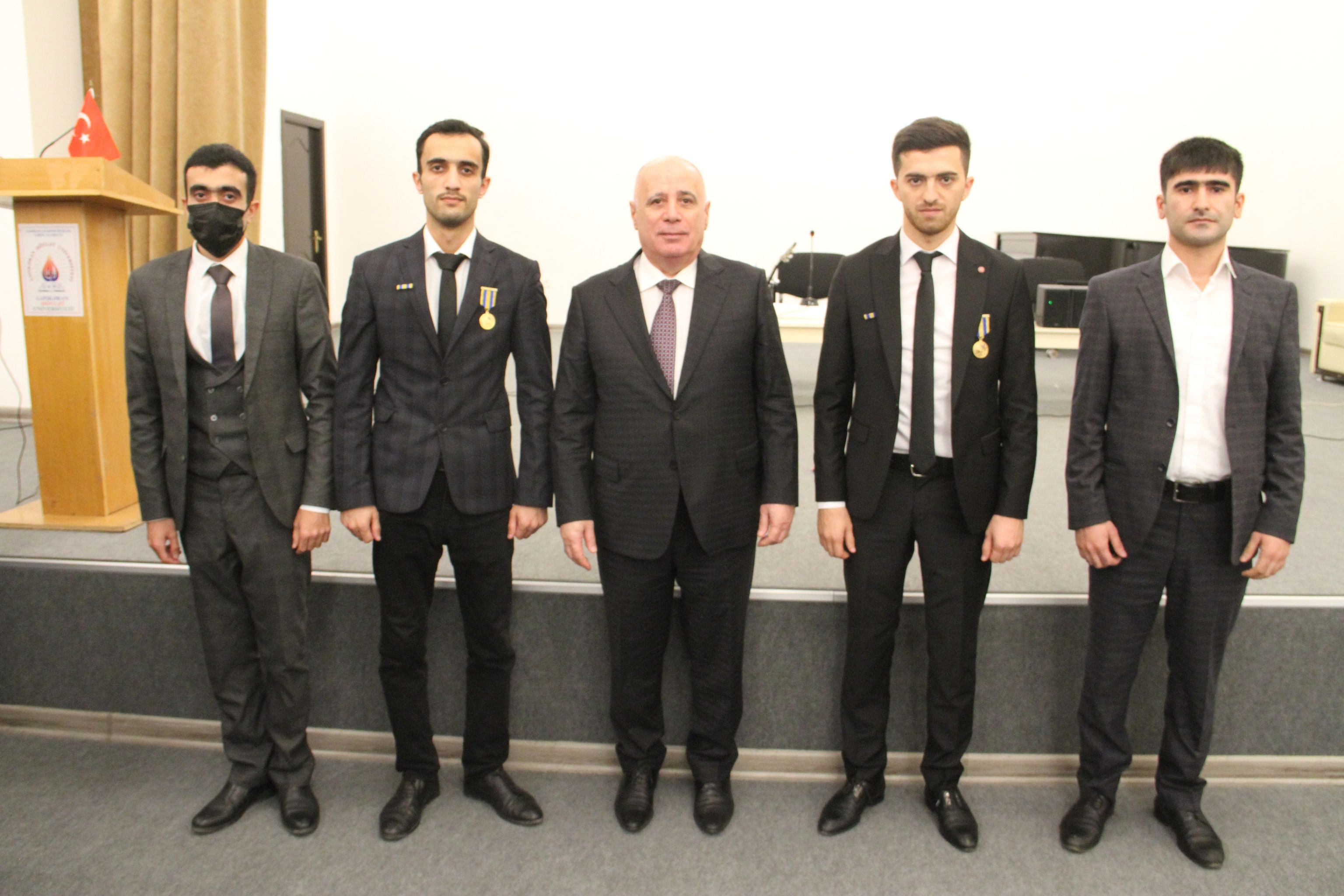 LDU-da   Zəfər Gününə həsr olunmuş konfrans keçirilib-FOTO