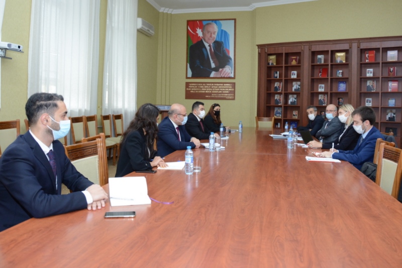 Fransanın Paris Nanterre Universitetinin nümayəndə heyəti UNEC-də olub-FOTO