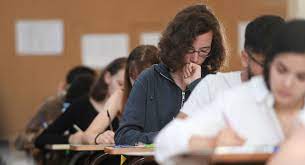 Kredit götürən tələbə başqa universitetə köçürüldükdə yenidən müraciət edə bilər?-CAVAB