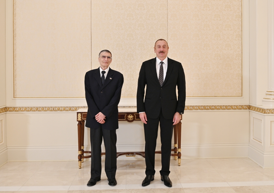 Əziz Səncər Prezident İlham Əliyevlə görüşün maraqlı detallarını açıqlayıb-BU ELM SAHƏLƏRİ inkişaf etməlidir