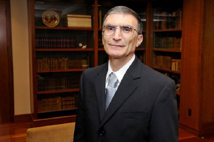 Ölkə liderləri elm və texnologiyaya yatırım etməlidir-Əziz Səncər