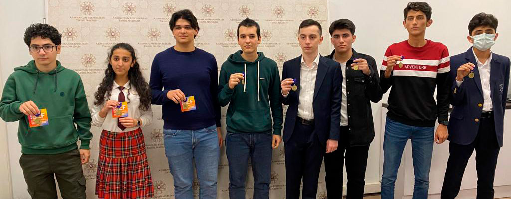 Sabahın alimlərinə medallar təqdim edilib