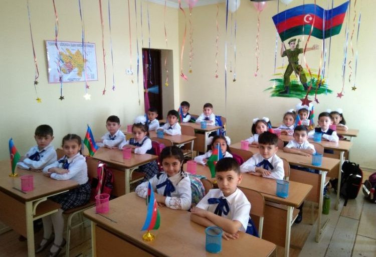 12 illik tədrisə keçək, keçməyək? - Rəylər