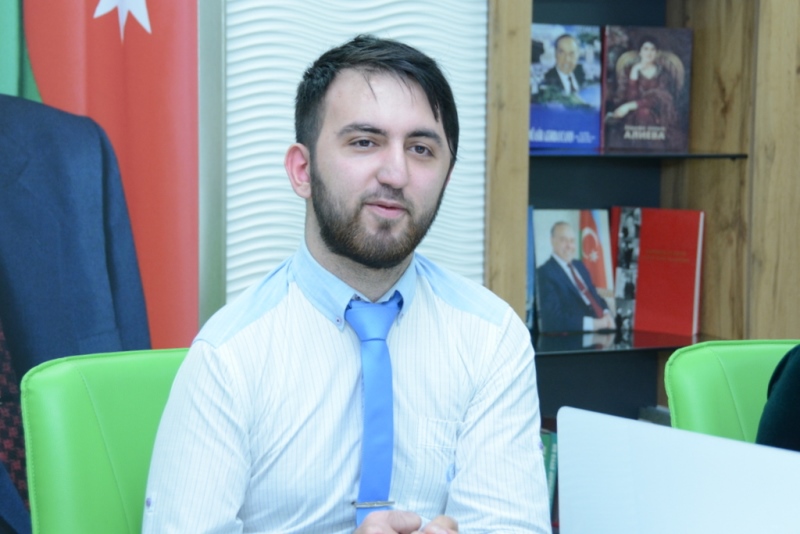 UNEC tələbəsinin unudulmaz günü: “Gözlə Məni” şeirlər kitabının təqdimatı