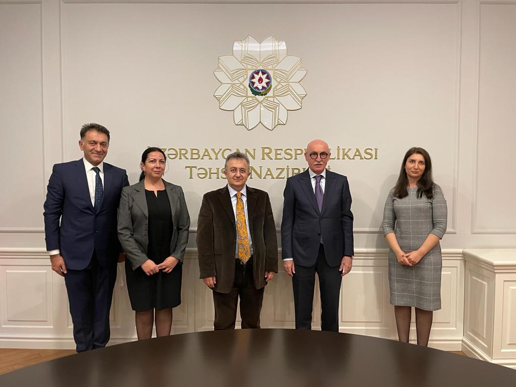 Türkiyəli rektor nazir müavini və deputatlarla görüşdü - FOTO  