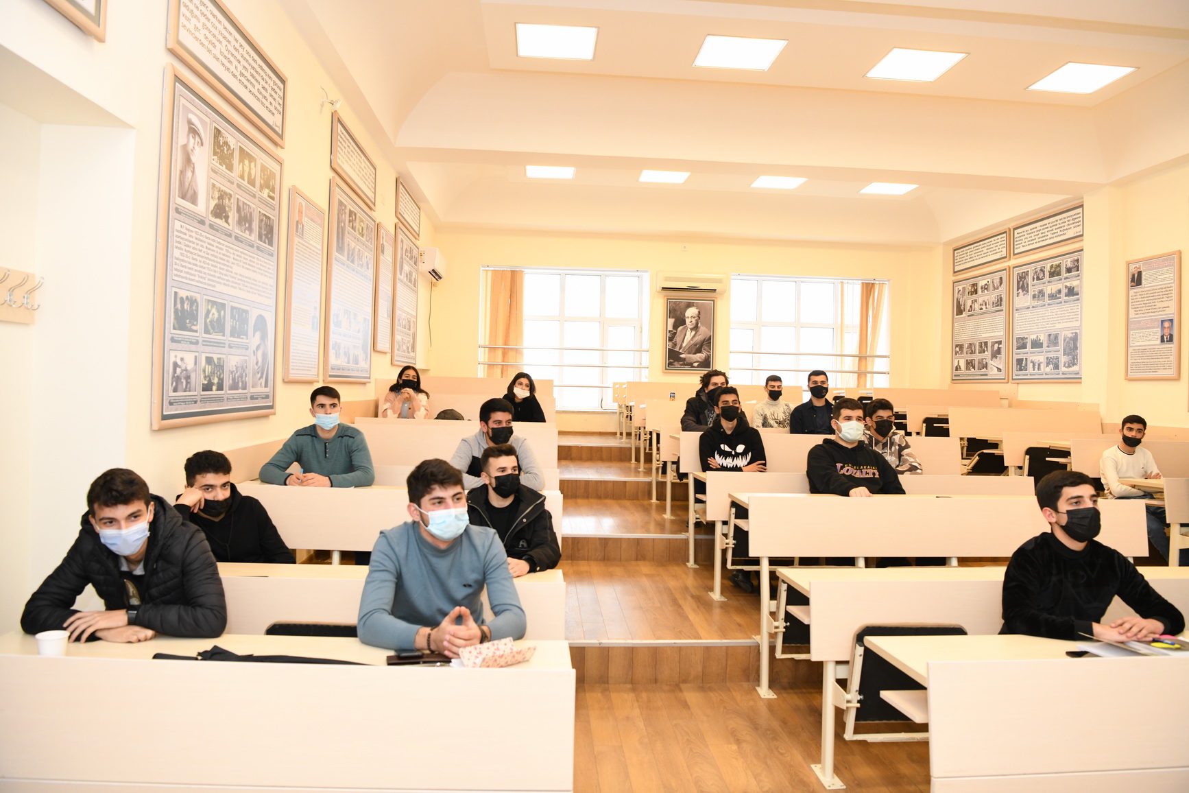 Şirkət mütəxəssisləri ADNSU tələbələrinə master-klass keçiblər  