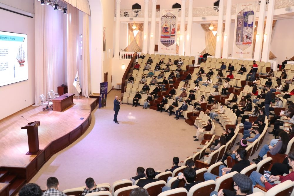 Texniki Universitetin tələbələri sığorta xidmətinin əsasları barədə məlumatlandırılıb  