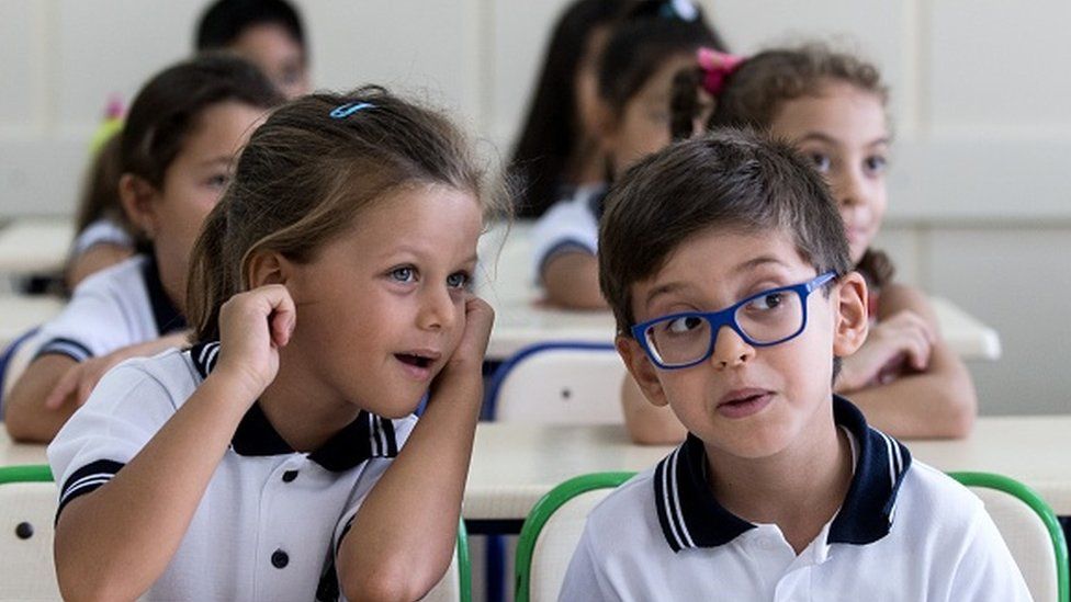 Məktəblərin aqressiv şagird problemi - Ekspertlər həyəcan təbili çalır