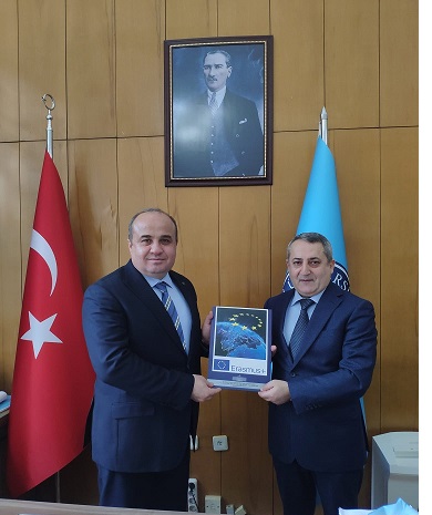 AzTU-nun beynəlxalq əlaqələr üzrə prorektoru Qazi Universitetində mühazirə deyib