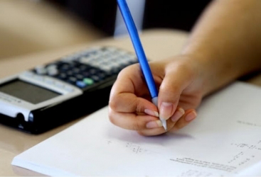 İnzibati rəhbər vəzifələr üzrə test imtahanında iştirak etmək üçün 26 namizəd qeydiyyatdan keçib