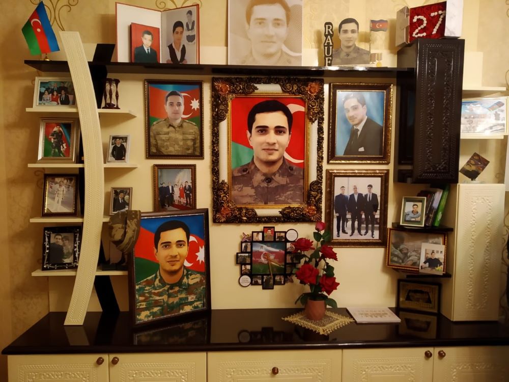 AzTU əməkdaşları Vətən müharibəsində şəhid olan məzunların ailələrini ziyarət edib