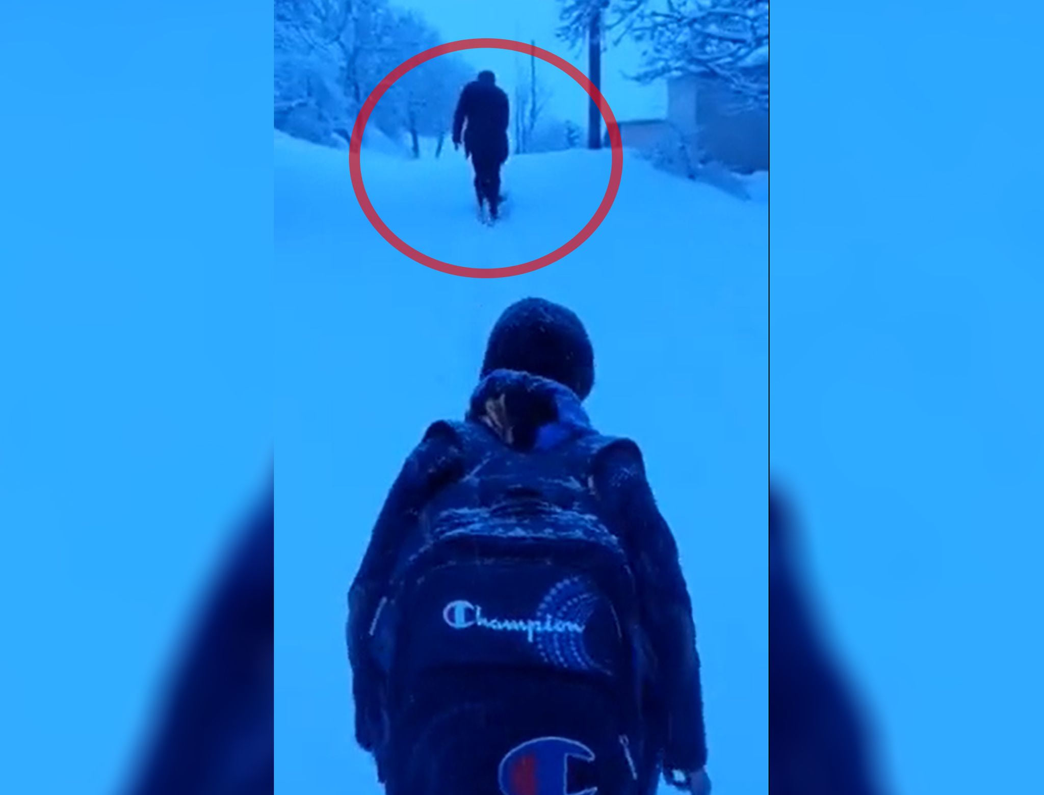 Şagirdlərə cığır açan məktəb direktorunun videosu TREND OLDU