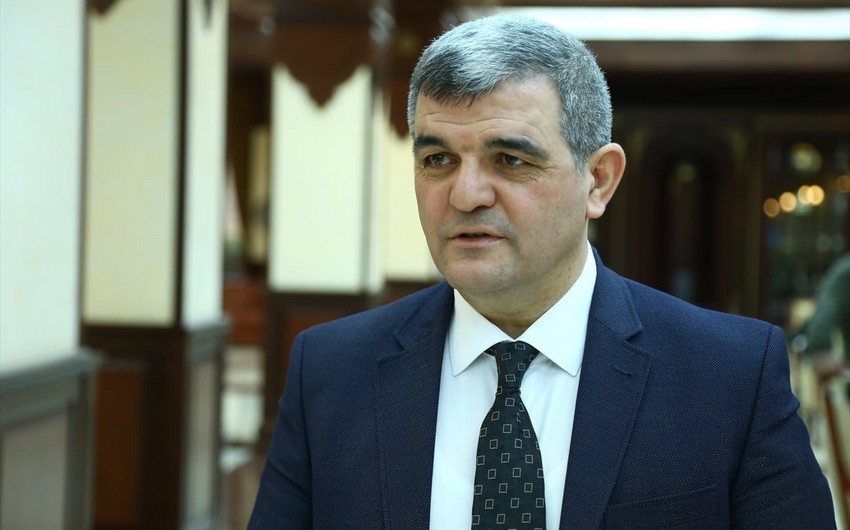 Bunu addımın atılması  AMEA-dakı ətalət mühitinə müsbət təsirini göstərəcək- Fazil Mustafa 