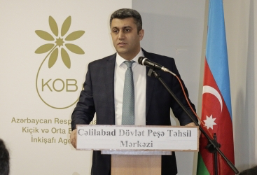 Peşə təhsili alan tələbələr üçün biznes təlimlərinə başlanılıb
